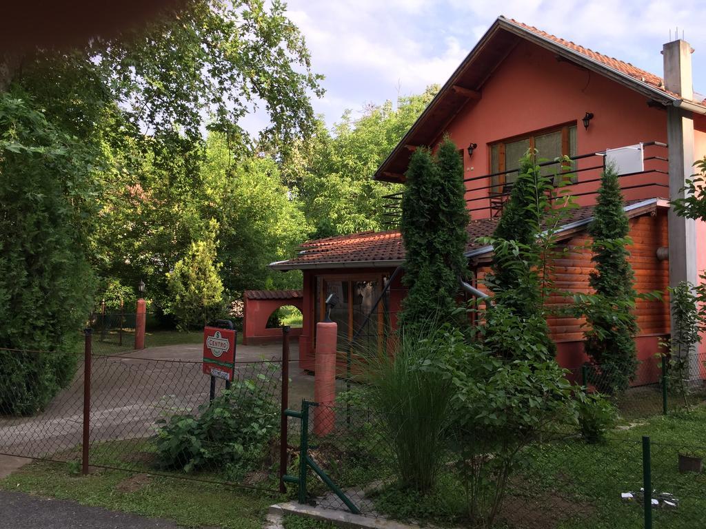 S' Centro - Park Apartments Кралево Экстерьер фото