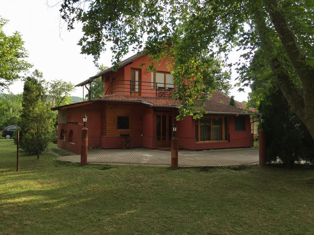 S' Centro - Park Apartments Кралево Экстерьер фото